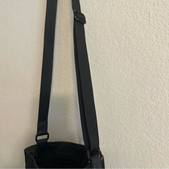 Lululemon All Set Mini Black Bucket - Picture 5 of 11